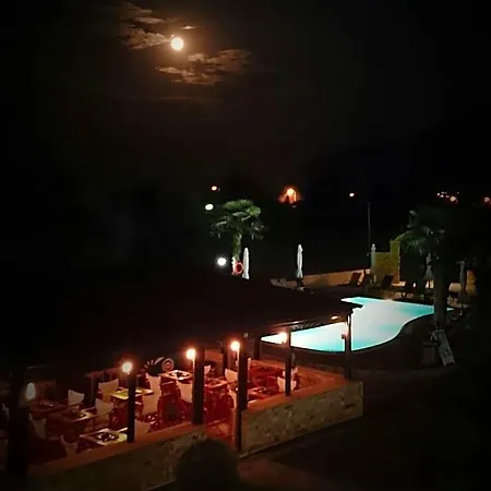 فندق Ariadni 3*